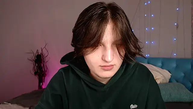 Snapshot of delalex chatting on March 25, 10:05 pm delalex online show from March 25, 10:05 pm