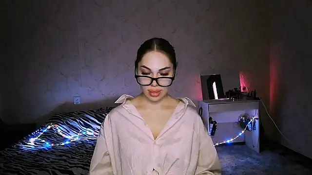 Snapshot of CherrySanyaro chatting on March 18, 5:05 pm CherrySanyaro online show from March 18, 5:05 pm