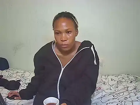 Snapshot of embarbianc chatting on March 13, 1:01 am embarbianc online show from March 13, 1:01 am