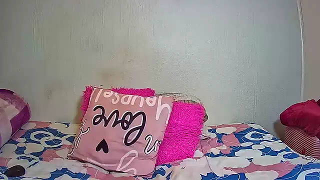 Snapshot of embarbianc chatting on March 31, 8:42 pm embarbianc online show from March 31, 8:42 pm