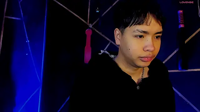 Lee Colee online show from May 6, 11:21 pm