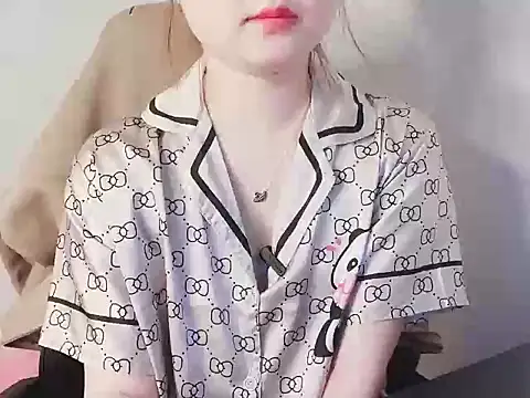 Snapshot of hunhun122 chatting on March 16, 5:17 pm hunhun122 online show from March 16, 5:17 pm