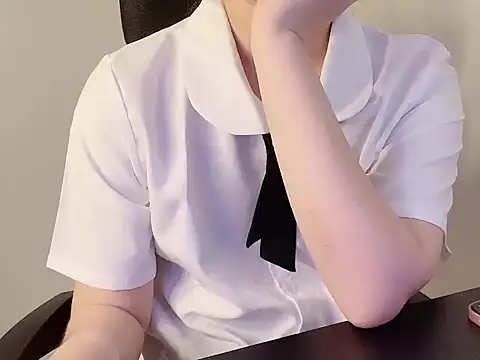 hunhun122 online show from May 9, 6:57 pm