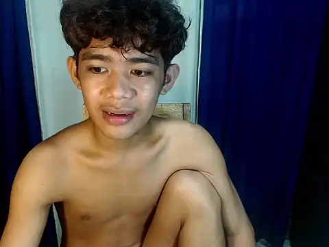 Snapshot of boynextdoorjosh chatting on March 27, 6:30 am boynextdoorjosh online show from March 27, 6:30 am