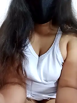 Snapshot of SLNISHU chatting on March 31, 4:24 am SLNISHU online show from March 31, 4:24 am