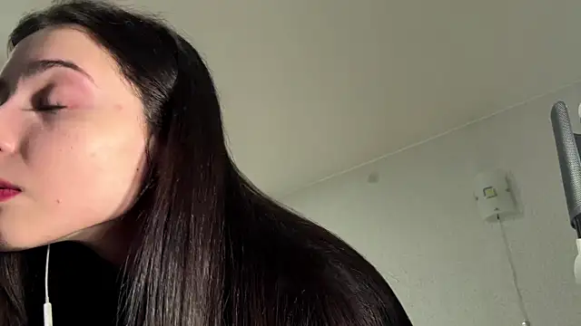 Mikytiki online show from March 25, 3:18 pm