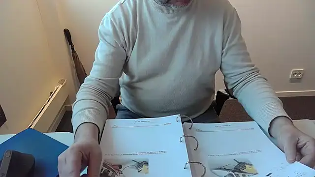 Snapshot of Buggemann chatting on March 26, 6:08 am Buggemann online show from March 26, 6:08 am