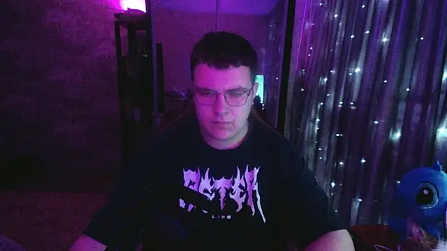 Snapshot of EricKnight1 chatting on March 26, 1:55 am EricKnight1 online show from March 26, 1:55 am