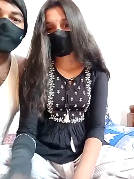 Snapshot of Telugucouple1431 chatting on March 31, 3:52 am Telugucouple1431 online show from March 31, 3:52 am