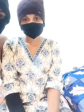 Snapshot of Telugucouple1431 chatting on March 31, 3:56 pm Telugucouple1431 online show from March 31, 3:56 pm