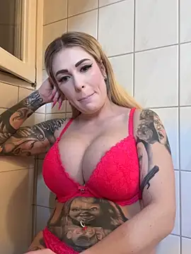 Snapshot of SelinaGalinsky6 chatting on March 22, 8:12 pm SelinaGalinsky6 online show from March 22, 8:12 pm