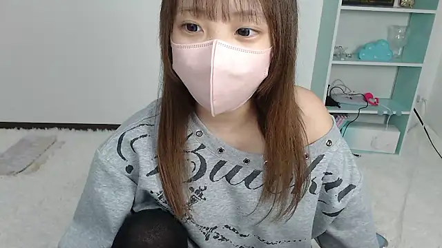 mayu nyann online show from May 18, 12:00 pm