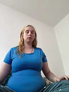 Young Milka online show from March 17, 10:40 am