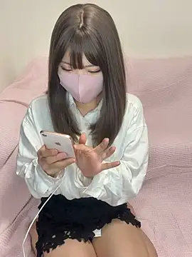 Snapshot of ichigonoiichan chatting on April 2, 12:08 am ichigonoiichan online show from April 2, 12:08 am