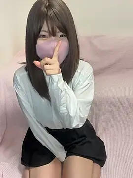 Snapshot of ichigonoiichan chatting on April 2, 11:57 pm ichigonoiichan online show from April 2, 11:57 pm