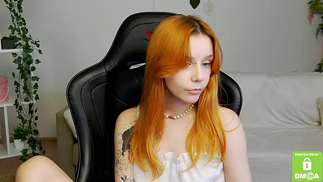 Snapshot of Rachel_lips chatting on June 27, 7:46 am Rachel lips online show from June 27, 7:46 am