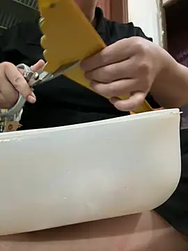 Snapshot of HaleyMin chatting on April 1, 2:03 pm HaleyMin online show from April 1, 2:03 pm