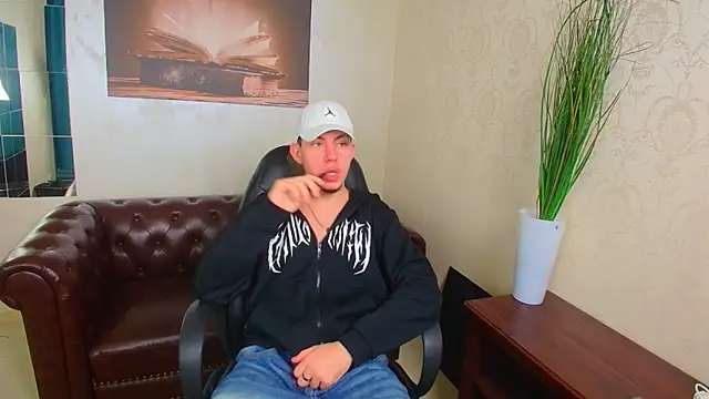 KrewVaughn online show from April 1, 8:59 am