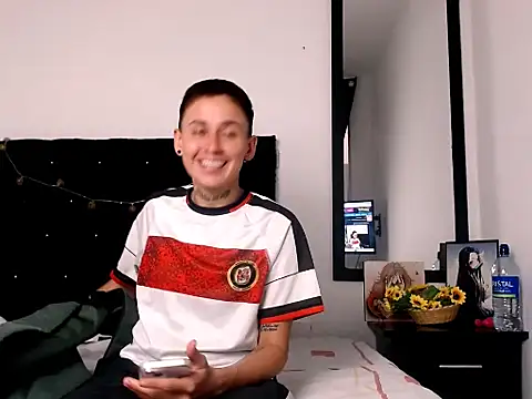 Snapshot of Billiee_ chatting on March 27, 1:55 pm Billiee online show from March 27, 1:55 pm