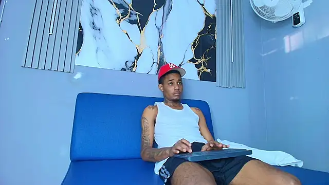 Snapshot of ARLO_MORRIS chatting on March 20, 12:21 pm ARLO MORRIS online show from March 20, 12:21 pm