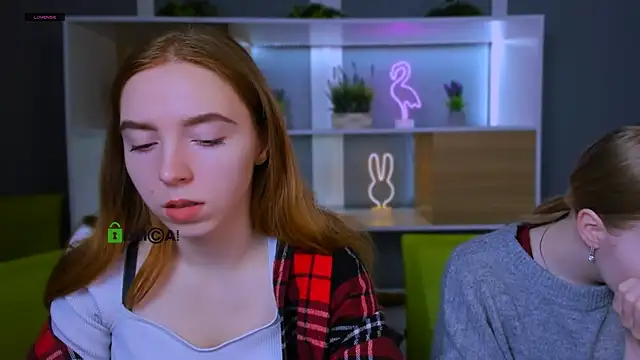 Snapshot of maddy_moah chatting on April 1, 5:19 am maddy moah online show from April 1, 5:19 am