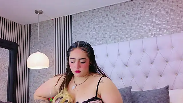 VioletMonroee online show from March 12, 3:56 am