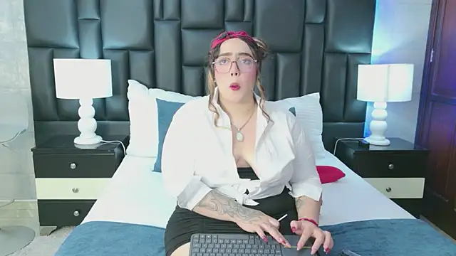 VioletMonroee online show from March 15, 2:50 am