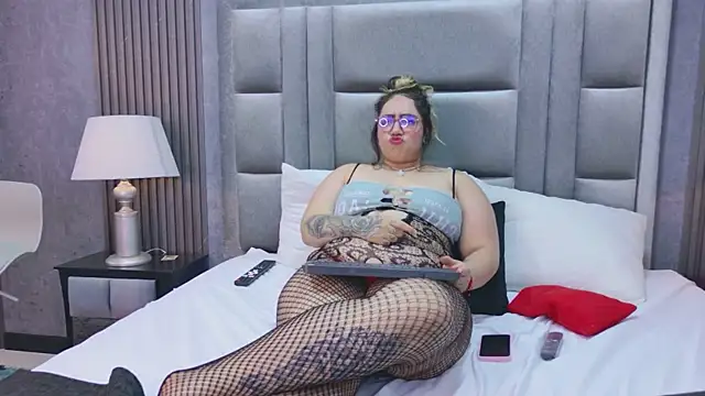 VioletMonroee online show from March 21, 8:19 am