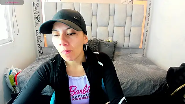 Abril Fox   online show from June 26, 3:05 pm