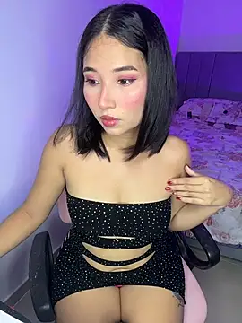 iamkyliewest online show from March 15, 3:34 am