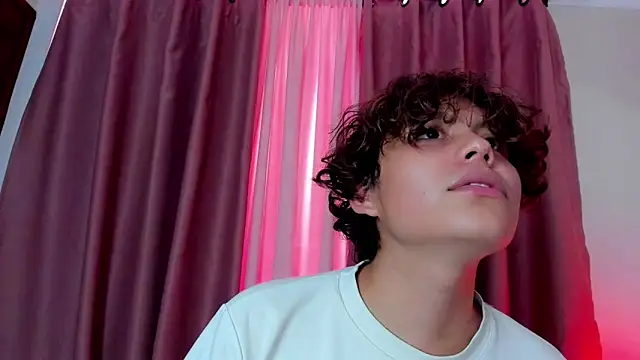 Snapshot of chico_medusa chatting on March 13, 7:42 pm chico medusa online show from March 13, 7:42 pm