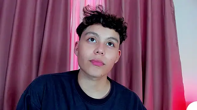 Snapshot of chico_medusa chatting on March 16, 7:18 pm chico medusa online show from March 16, 7:18 pm