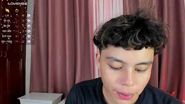 Snapshot of chico_medusa chatting on March 20, 8:03 pm chico medusa online show from March 20, 8:03 pm