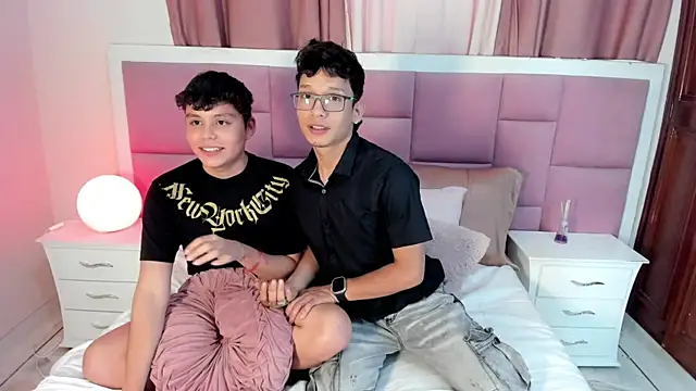 chico medusa online show from June 24, 7:57 pm