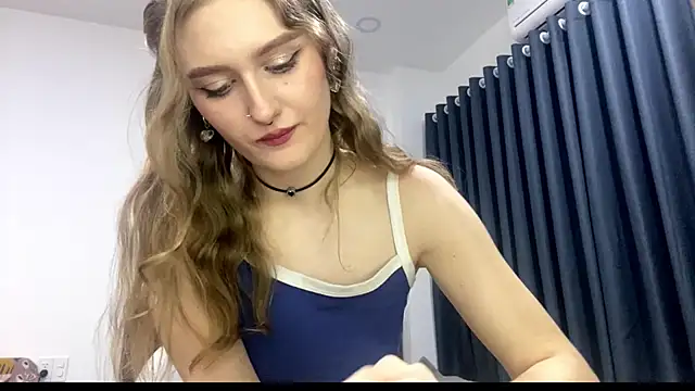 Snapshot of JanesSpace chatting on March 28, 3:33 pm JanesSpace online show from March 28, 3:33 pm