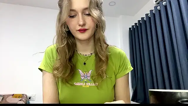 Snapshot of JanesSpace chatting on March 30, 3:13 pm JanesSpace online show from March 30, 3:13 pm