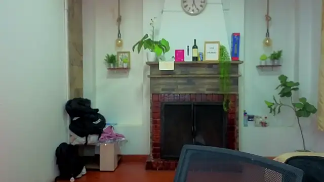 Snapshot of lia_star_123 chatting on April 1, 1:41 pm lia star 123 online show from April 1, 1:41 pm