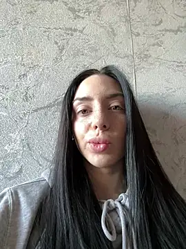 MishellKins online show from March 22, 1:14 pm