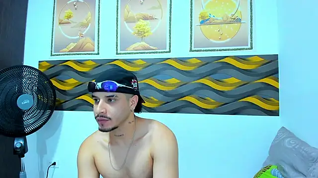 Leon Hotx online show from May 8, 7:19 pm