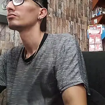 Snapshot of jhosuamoore chatting on March 20, 8:14 pm jhosuamoore online show from March 20, 8:14 pm