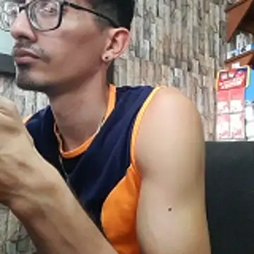 Snapshot of jhosuamoore chatting on April 1, 7:55 pm jhosuamoore online show from April 1, 7:55 pm