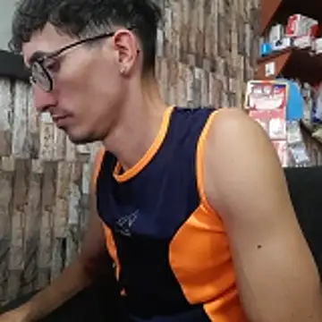 jhosuamoore online show from May 12, 7:33 pm