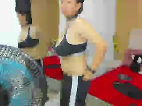 Snapshot of NikiEvanz chatting on March 28, 2:27 pm NikiEvanz online show from March 28, 2:27 pm