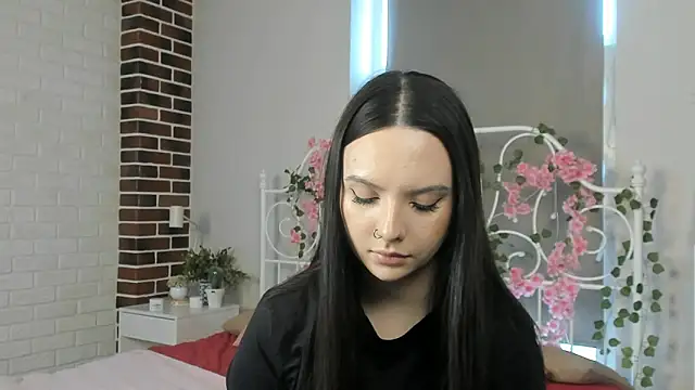 MeghanSkaer online show from March 25, 9:26 am