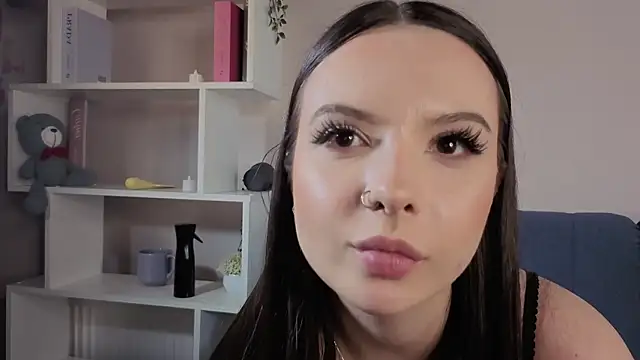 MeghanSkaer online show from March 28, 9:31 am