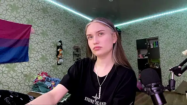 Alyssa Thornwod online show from March 25, 11:16 am