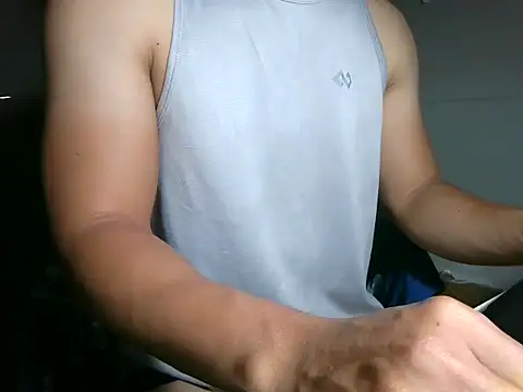 ZhangQing95 online show from March 20, 3:28 pm