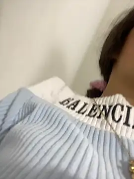 Snapshot of LINDA_EF chatting on April 6, 12:39 pm LINDA EF online show from April 6, 12:39 pm