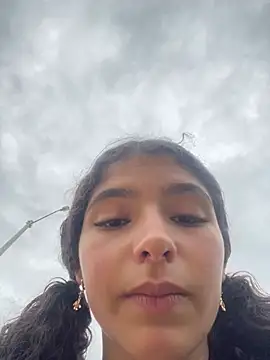 LINDA EF online show from May 16, 12:37 pm