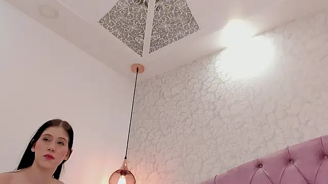 saraa joness  online show from March 20, 7:30 pm